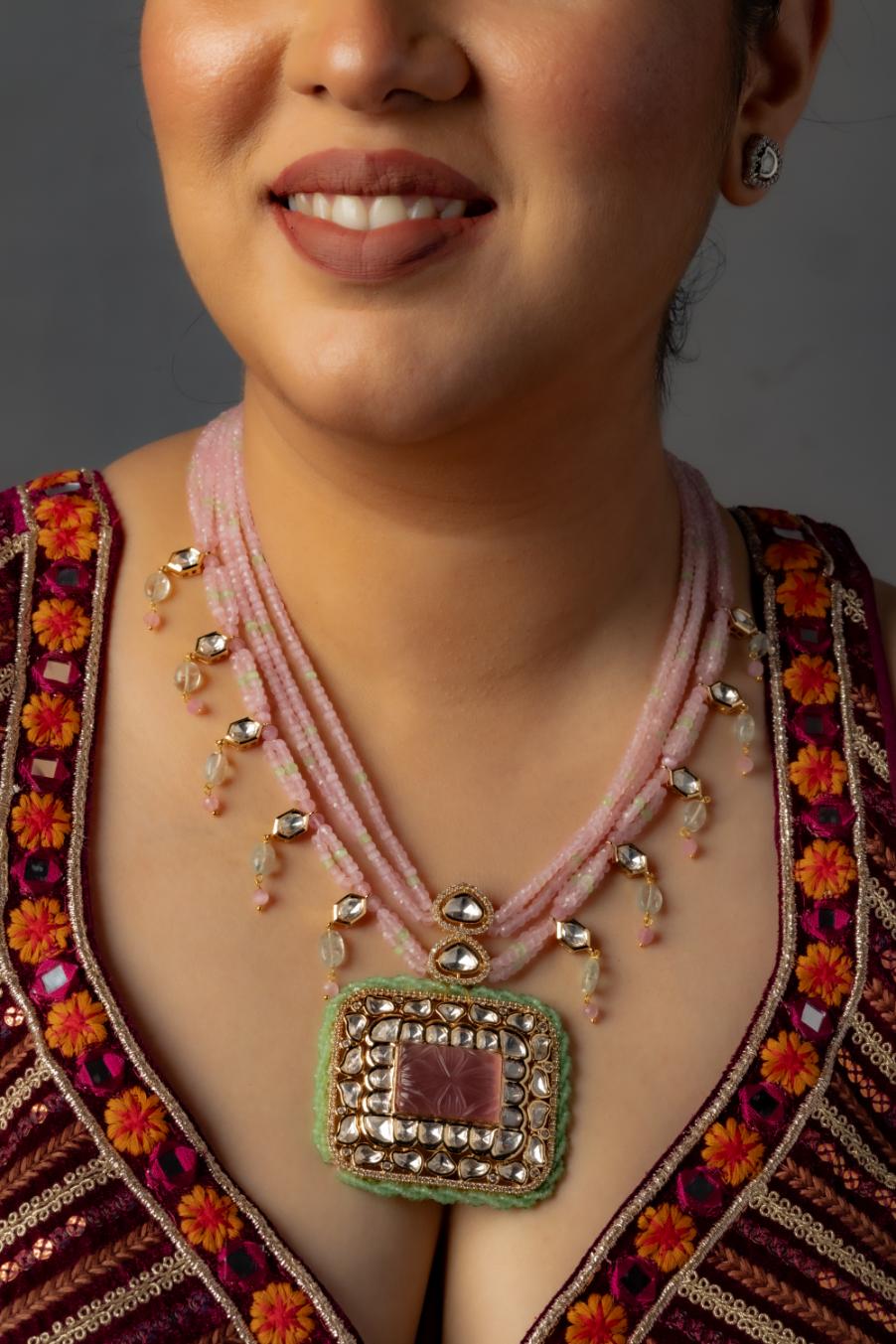 REGAL RADIANCE ROSE PINK BEADED JADAU NECKLACE